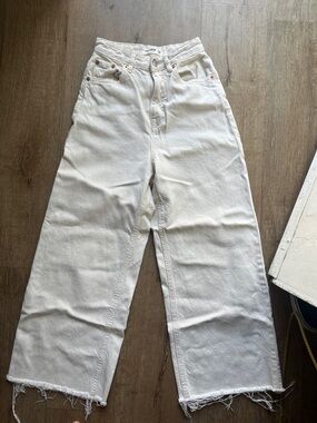 Pull&Bear white High-Waist Straight wide leg Jeans